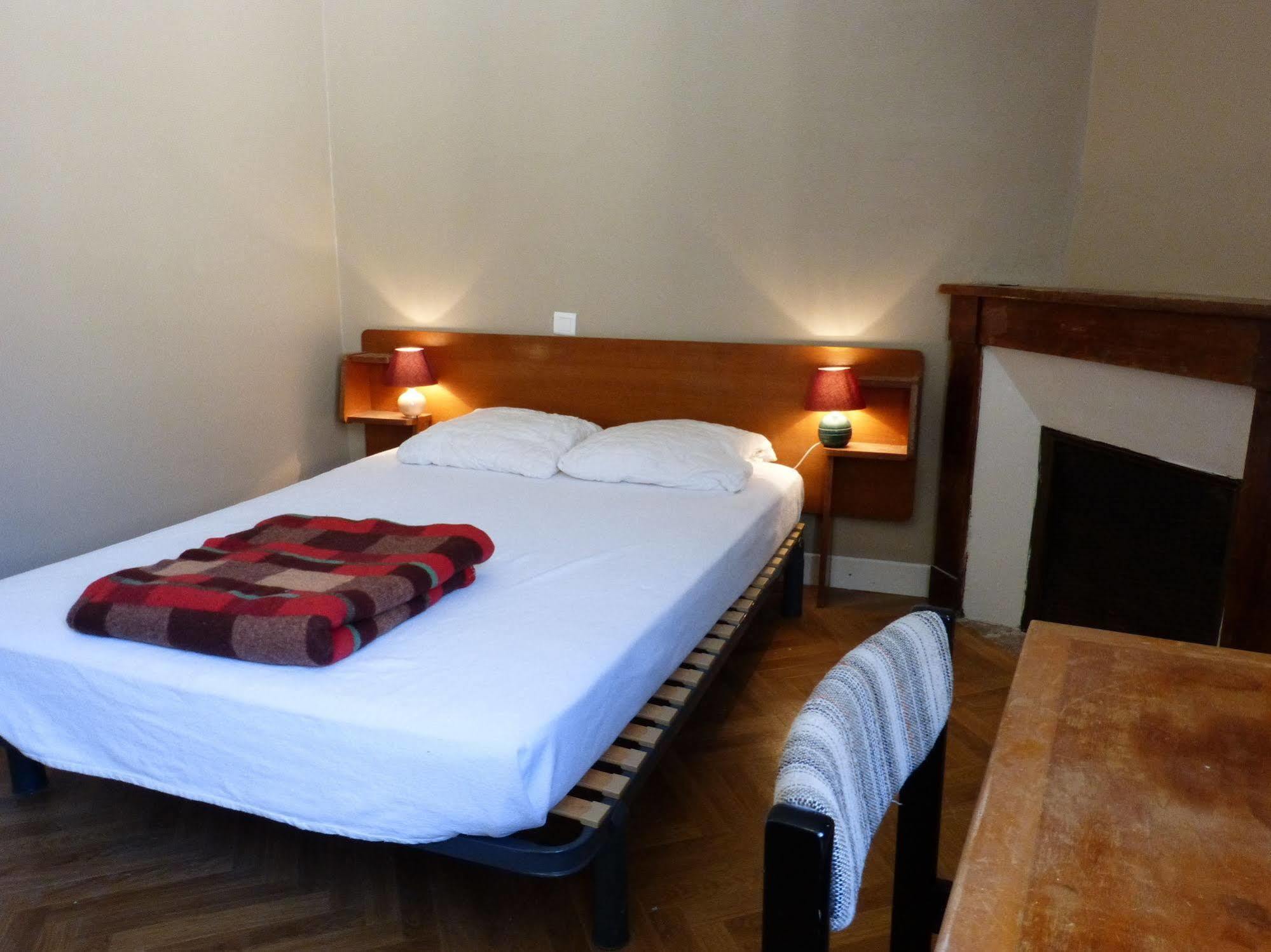 Le Refuge Du Cele Hotell Cabrerets Eksteriør bilde